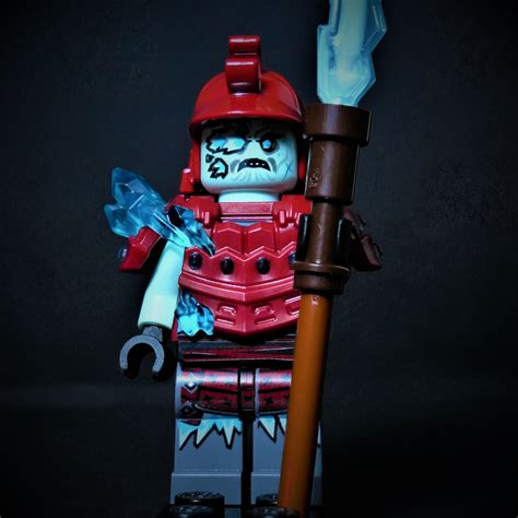 Gambar Lego Mainan Action Figure Robot Karakter Fiksi Merah Tua