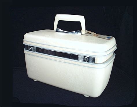 Ivory White Vintage 70 S SAMSONITE Train Case Luggage Train Case