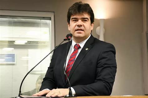 Eduardo Carneiro propõe instalação das Frentes Parlamentares do