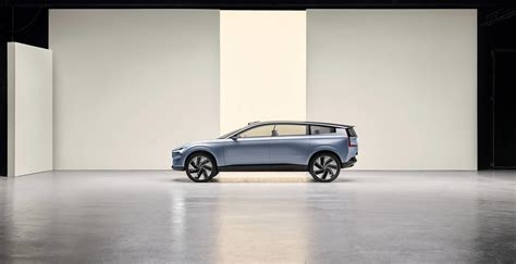 2021 Volvo Concept Recharge Image. Photo 6 of 24