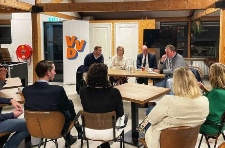 Vvd Leidschendam Voorburg Geslaagd Politiek Caf Vvd Lv Met Volop