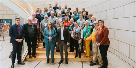 Landtag Live Politik Hautnah Erleben Kleing Rtnerinnen Und