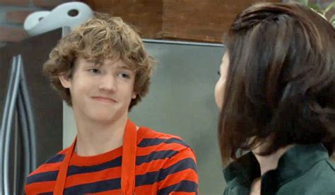 General Hospital S Aiden Comes Out To Mom Liz As Gay Or Bi