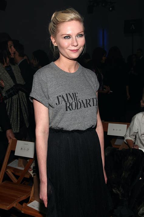 Kirsten Dunst Fashion Lookbook
