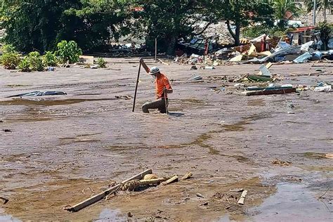 Tropensturm Auf Philippinen Zahl Der Toten Steigt Auf Newsflash