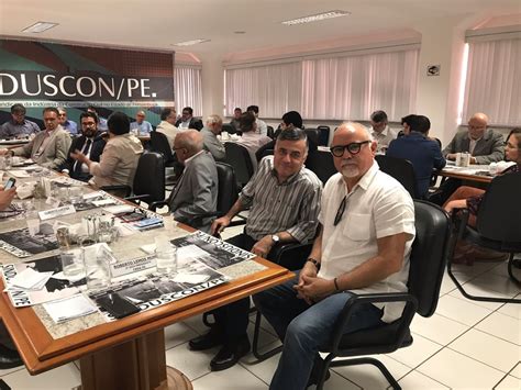 Crea Pe Participa De Debate No Sinduscon Pe Crea Pe