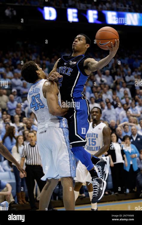 North Carolinas James Michael Mcadoo 43 Defends Against Dukes Quinn