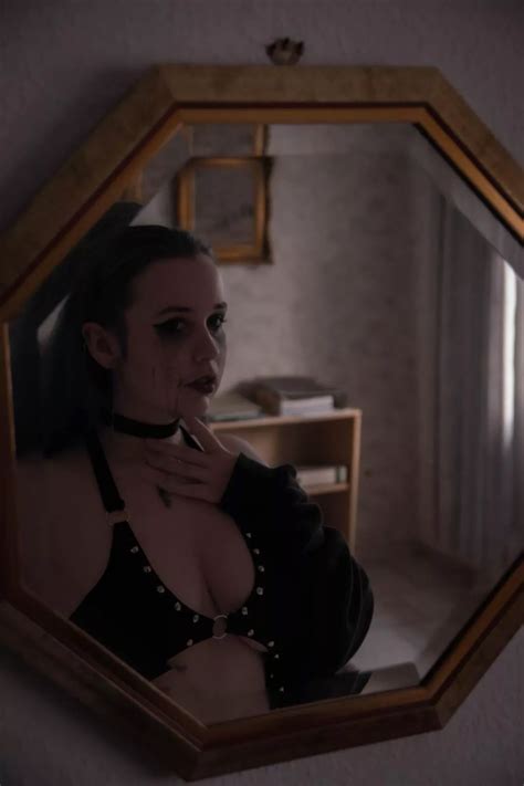 Would you be scared of me ðŸŒðŸ nudes collared NUDE PICS ORG