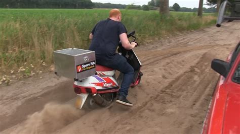 Opgevoerde 130cc Scooter Met Cross Banden YouTube