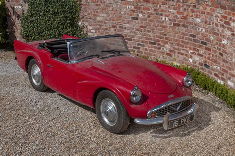 Barn Find: Daimler SP250 Dart – A British Corvette Or An Ugly Duckling?