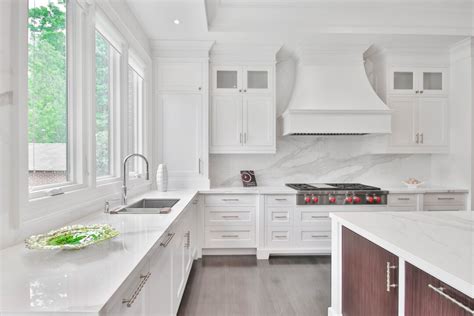 Modern Kitchen Cabinets vs Traditional Design | Eurorite Cabinets