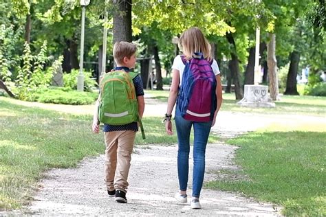 Nagy Iskolat Ska Teszt Maradok A P Nzemn L