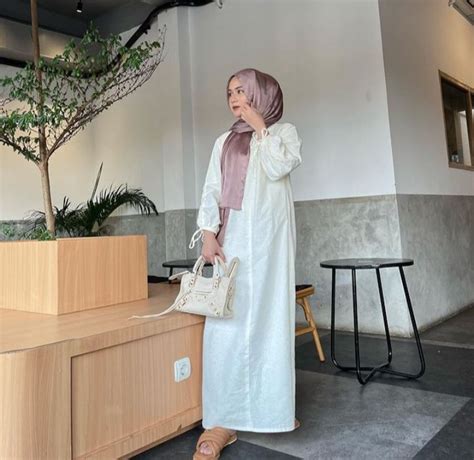 3 Ide Ootd Hijab Muslimah Ala Selebgram Alifhia Fitri Simpel Dan Sopan