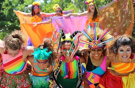 Blocos E Sambas Enredo Mostram Que Carnaval Tamb M Espa O Cultura