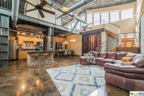 Barndominium W High Ceilings 28 Hq Pictures In 2020 Metal Homes