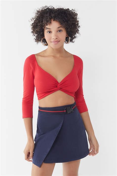 Uo Twist Front Cropped Top Urban Outfitters Canada