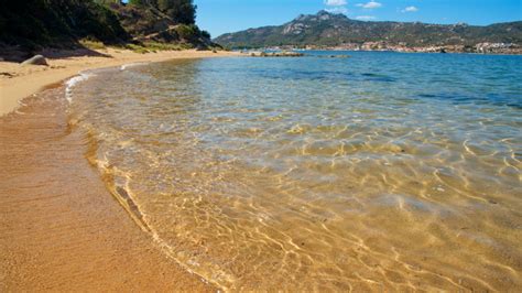 Cala Ginepro Foto Come Arrivare E Hotel Nei Dintorni Sardiniabella