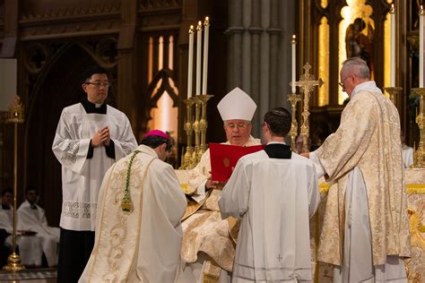 Archdiocese Of Toronto 1500 Catholics Celebrate Solemnity Of Saint