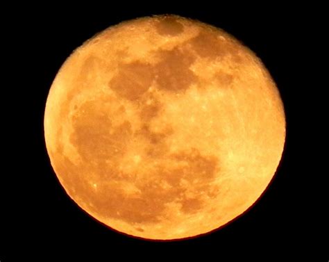 Full Orange Moon (taken this Saturday) : pics