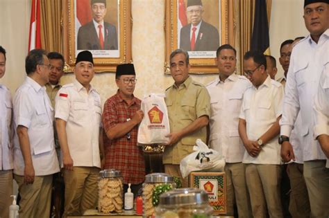 Kembali Salurkan Bantuan ke Cianjur, Gerindra: Pak Prabowo Ingatkan Selalu Ringankan Beban Rakyat