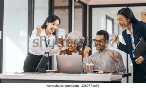 Mature Colleagues Asian Celebrating Images Stock Photos D