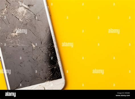 Screen smashed hi-res stock photography and images - Alamy