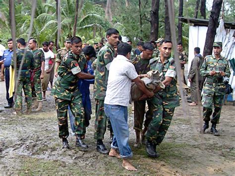 Al Menos 53 Muertos Y Decenas De Desaparecidos En Bangladesh Tras Las