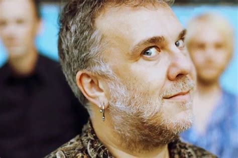 influential guitarist  producer robin guthrie returns coventrylive