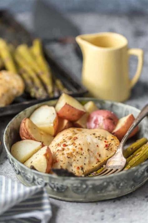 One Pan Honey Garlic Chicken And Veggies Recipe The Cookie Rookie®