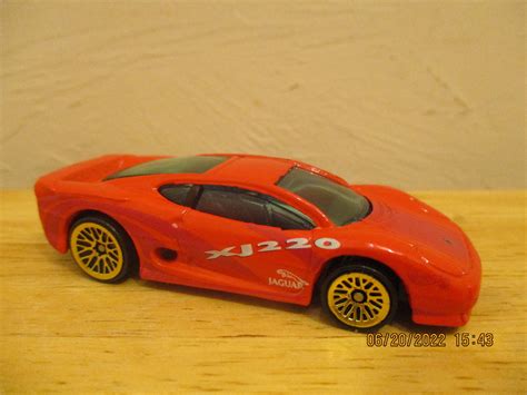 2000 160 Jaguar XJ220 POST 100923 And 062022 Light Purple Tampos Loose Hot Wheels