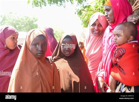 Somali refugees hi-res stock photography and images - Alamy