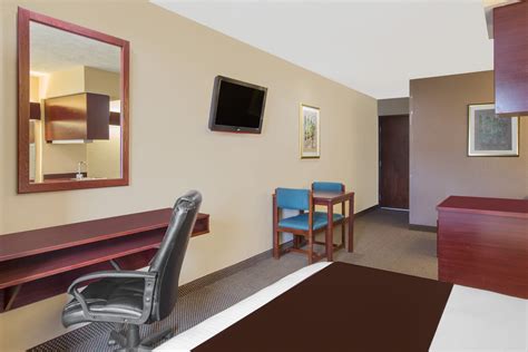 Microtel Inn & Suites by Wyndham Meridian | Meridian, MS Hotels