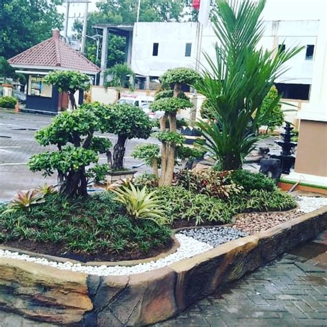 TUKANG TAMAN MALANG BATU GARDENBRON 082244919917 GARDENBRON TUKANG