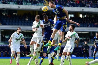 Verona Sassuolo 1 0 gol di Swiderski decide la sfida salvezza L Identità