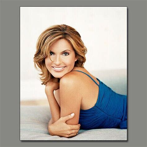 Mariska Hargitay Sexy Rare And New Photo 8x10 Iiw12 3885057128