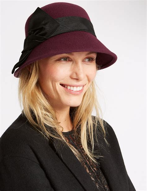 Головные уборы для квадратного лица - 75 фото