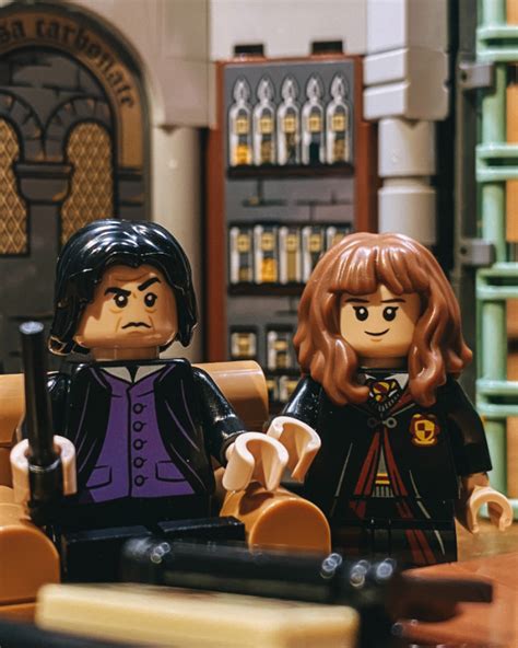 Lego Hogwarts Moments Potions Classroom Mermaid Scents