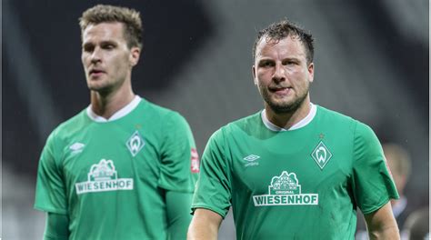 Werder Bremen Bargfrede Und Langkamp Gehen Bartels Zukunft Offen