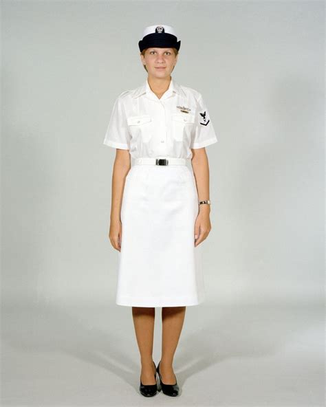 Navy Uniforms: Women's Summer White, E-1 through E-6. 1984 Uniform ...