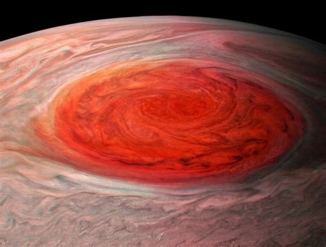 La Grande Macchia Rossa di Giove è profonda meno di 500 chilometri