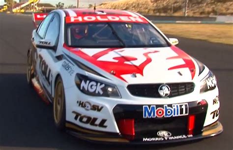 Video: Holden Commodore VF Supercar Race Car Revealed - LSX Magazine