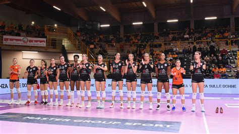 CBF Balducci Macerata Lotta Con Bergamo E Vince Al Tie Break MCNET