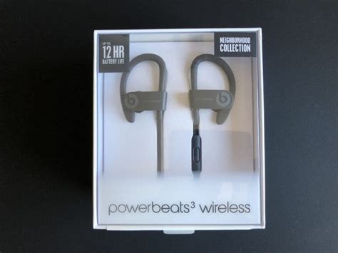 【beats Powerbeats3レビュー】ワイヤレス史上最高の重低音・12時間連続再生＆急速充電機能が特徴のビーツおすすめ