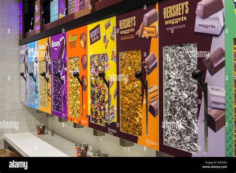 Hersheys Chocolate Store New York Hi Res Stock Photography And Images