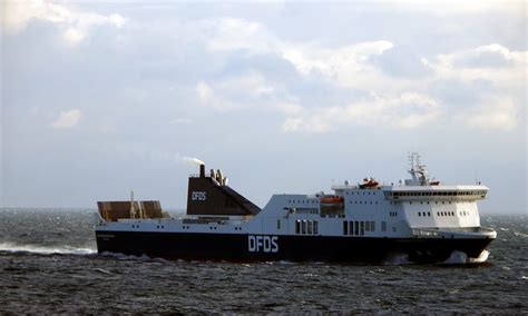 199m lange Fähre VICTORIA SEAWAYS am 08 11 23 auf der Ostsee