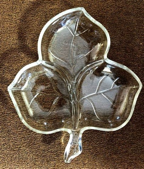 Candy Nut Relish Dish 3 Section Leaf Shaped Clear Glass Vintage B17 Artdeco Leaf Shapes