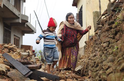 Il Terremoto In Nepal Le Ultime Immagini Il Post