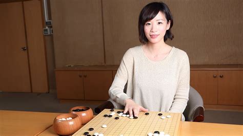 「硬頸精神」で勝利をつかむ——囲碁女流棋士・謝依旻六段に聞く