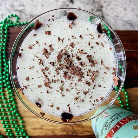 Baileys Vanilla Mint Dream Cocktail | Homemade Food Junkie