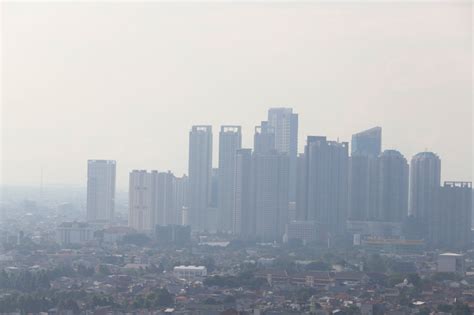 Atasi Polusi Udara Bpbd Dan Bmkg Bakal Modifikasi Cuaca Jakarta